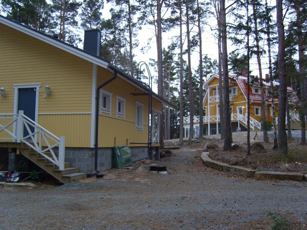 Villa Harald - Beachfront Hitis Habitación foto